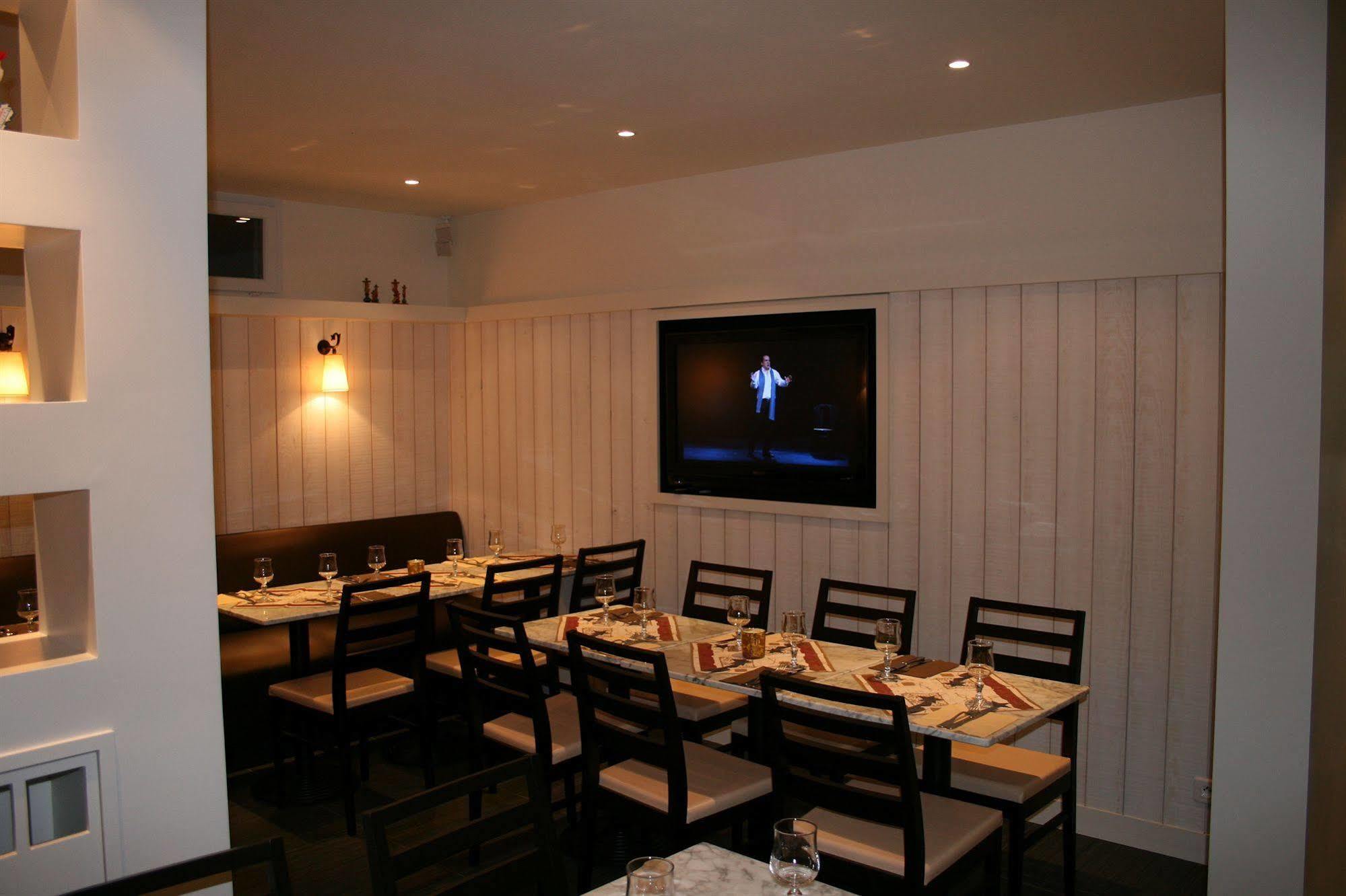 Hotel Restaurant Maison Blanche Rungis Exterior photo