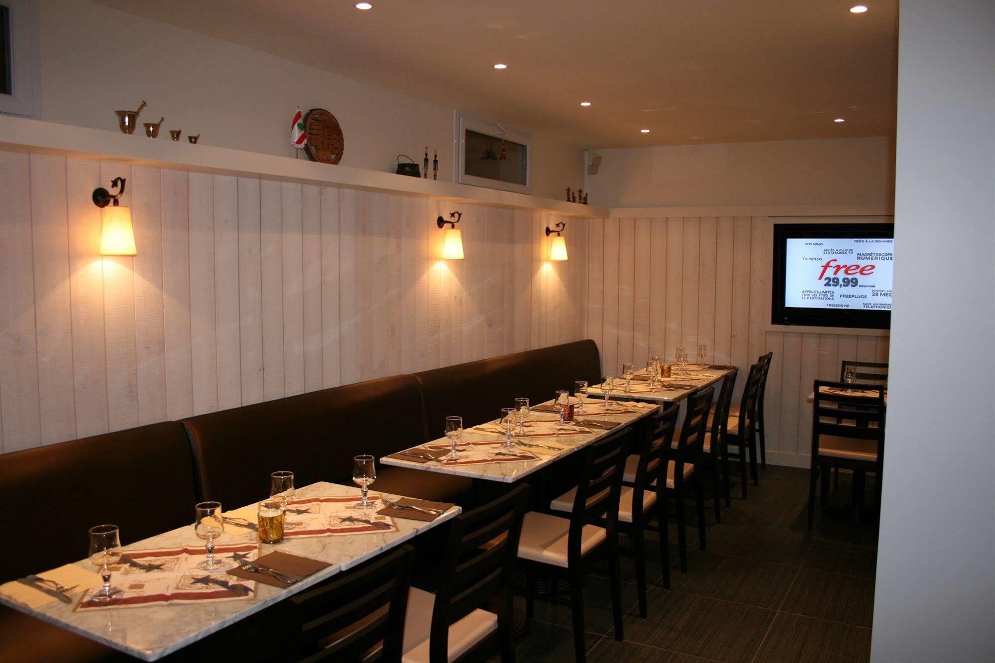 Hotel Restaurant Maison Blanche Rungis Exterior photo